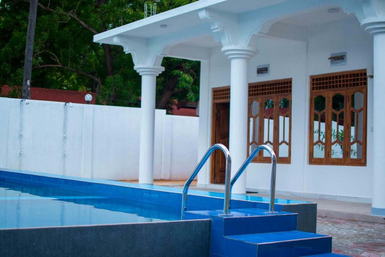 Mrd Beach Hotel Trincomalee Luaran gambar