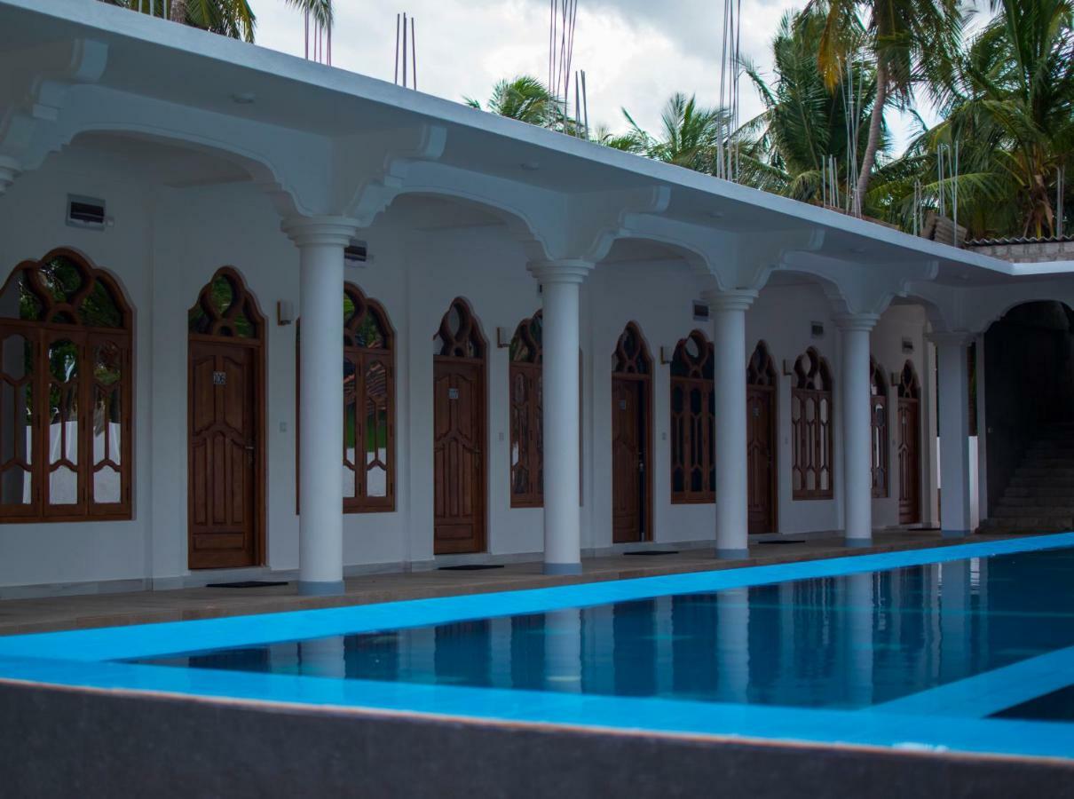 Mrd Beach Hotel Trincomalee Luaran gambar