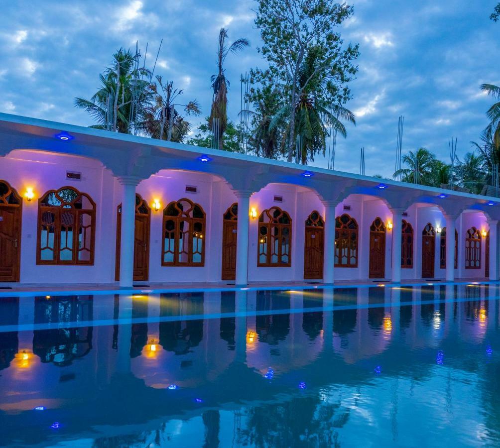 Mrd Beach Hotel Trincomalee Luaran gambar